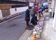 강동구, 버려지는 폐현수막을 골목텃밭으로 조성