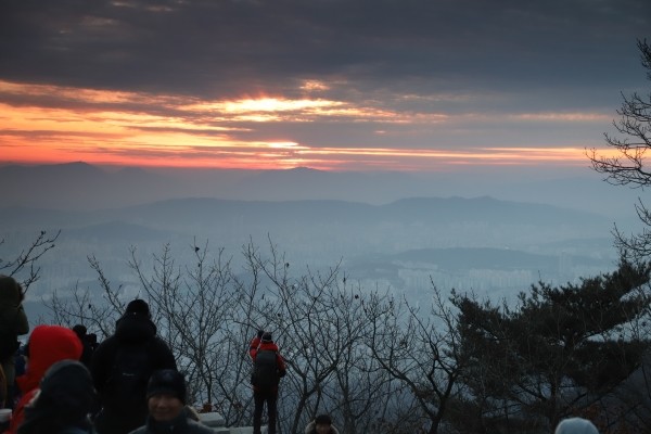북한산 시단봉에서 바라본 일출