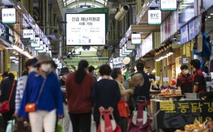 코로나19 재확산에 소상공인 벼랑끝..."매출 90% 이상 감소"