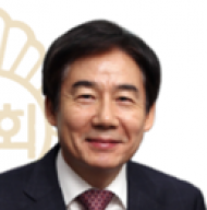 이용호의원, 방역 패스가 유일한 코로나 방책인가 ?