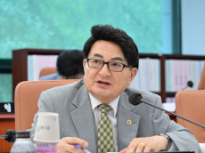 홍국표 시의원, 전국 최초 대부업 광고 관리  조례 제정