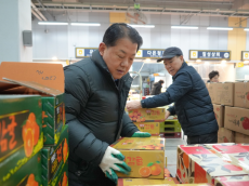 김병주 ,  새벽 수원농수산물시장 … “ 민생부터 챙긴다 ”