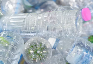 ESG 외쳤지만…플라스틱 소비 구조는 그대로