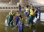 HDC그룹, 창립 50주년···서울 노원구 중랑천 일대 하천정화 캠페인