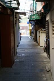 무심코 ‘퉤’, 뱉은 침 한 번에 도시가 치르는 대가는?