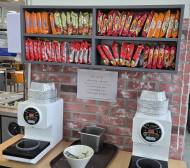 한강 라면 방식 ‘은박지 알루미늄 용기 조리’... 감성인가 건강 위협 노출인가?