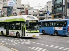 [기획 리포트] 지구를 살리는 궁금증 ... 전기버스 vs 경유버스, 1년 운행 가치 비교, 탄소 절감 효과 '역대급'